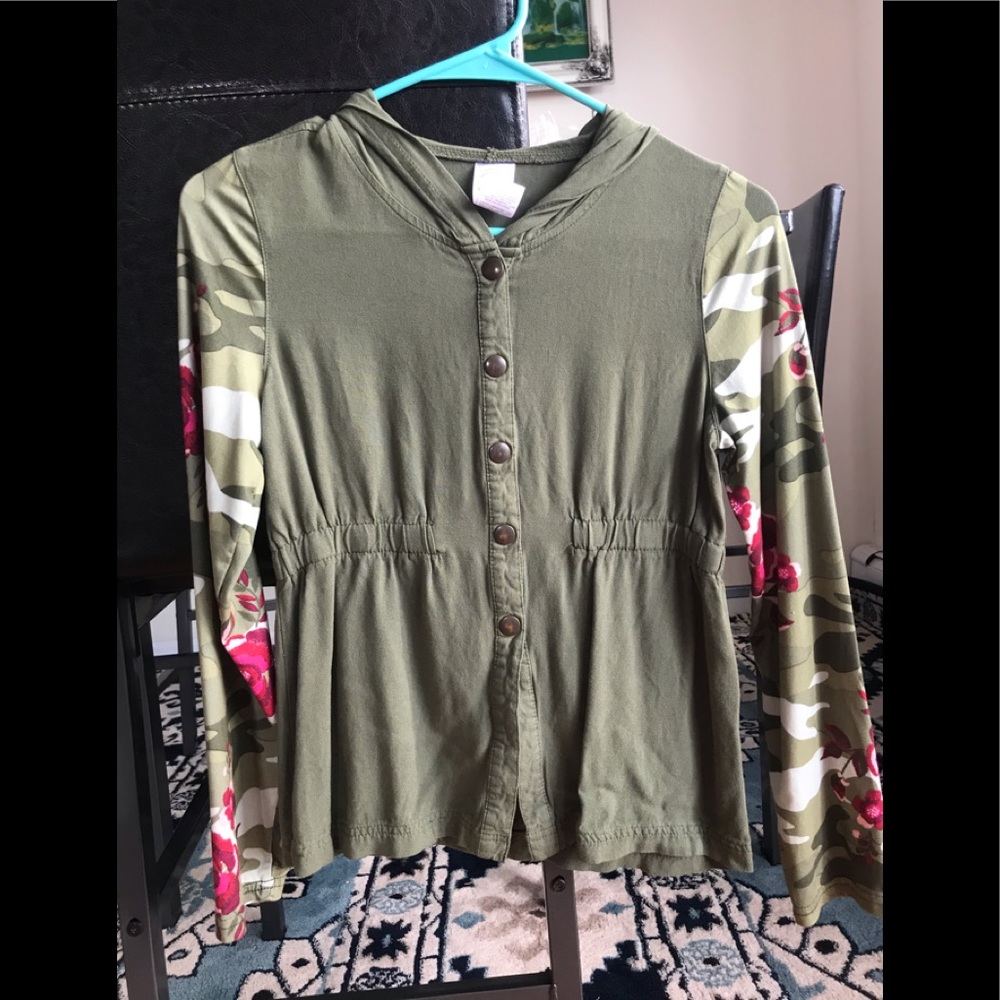 Button down hooded casual shirt for girls